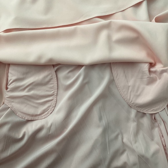 Elegant Gal Meets Glam Yvonne Dress in Peach - Picture 11 of 11